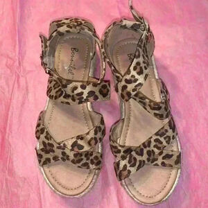 Bonnibel Leopard Sandals 7.5
